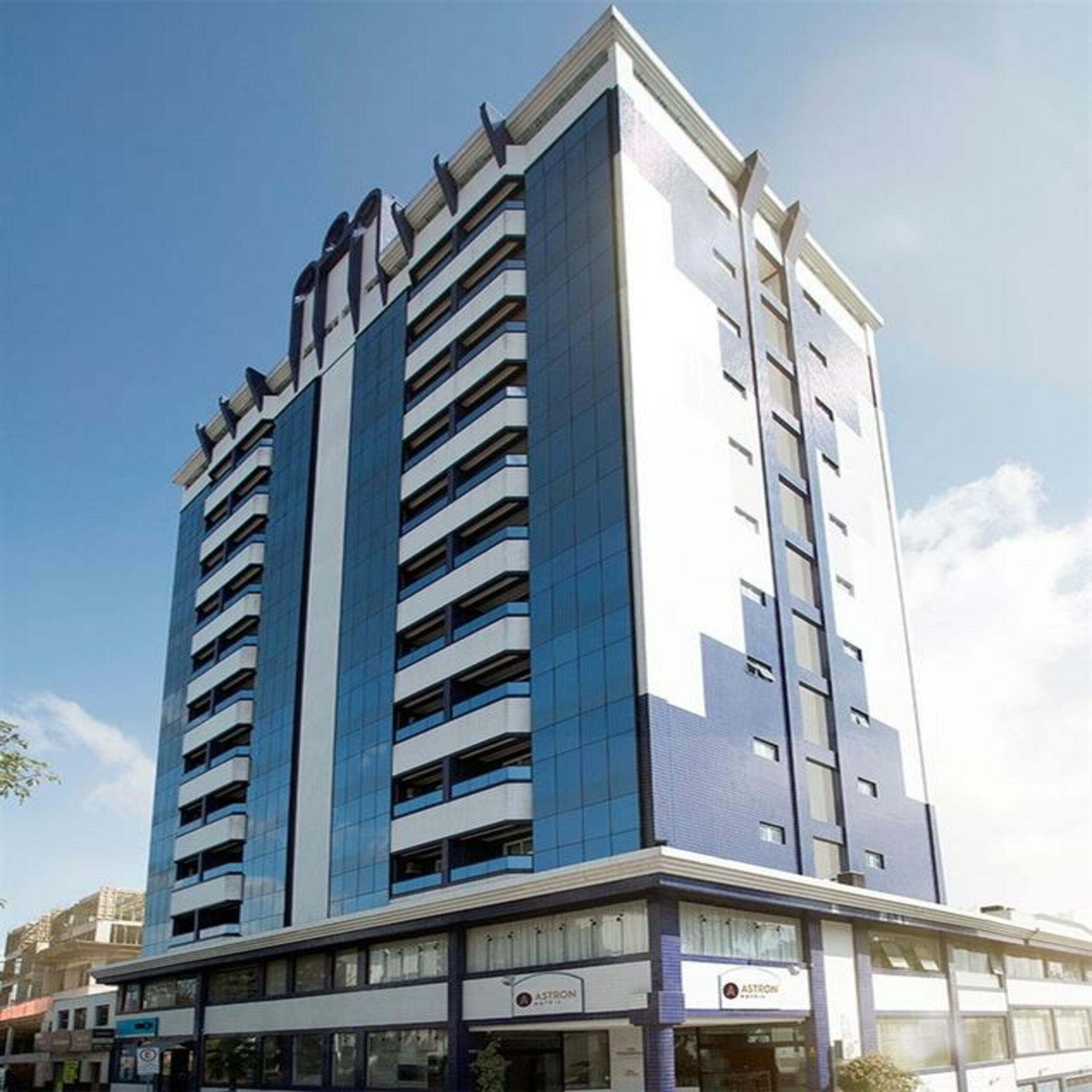 Hotel Astron Suítes 3*