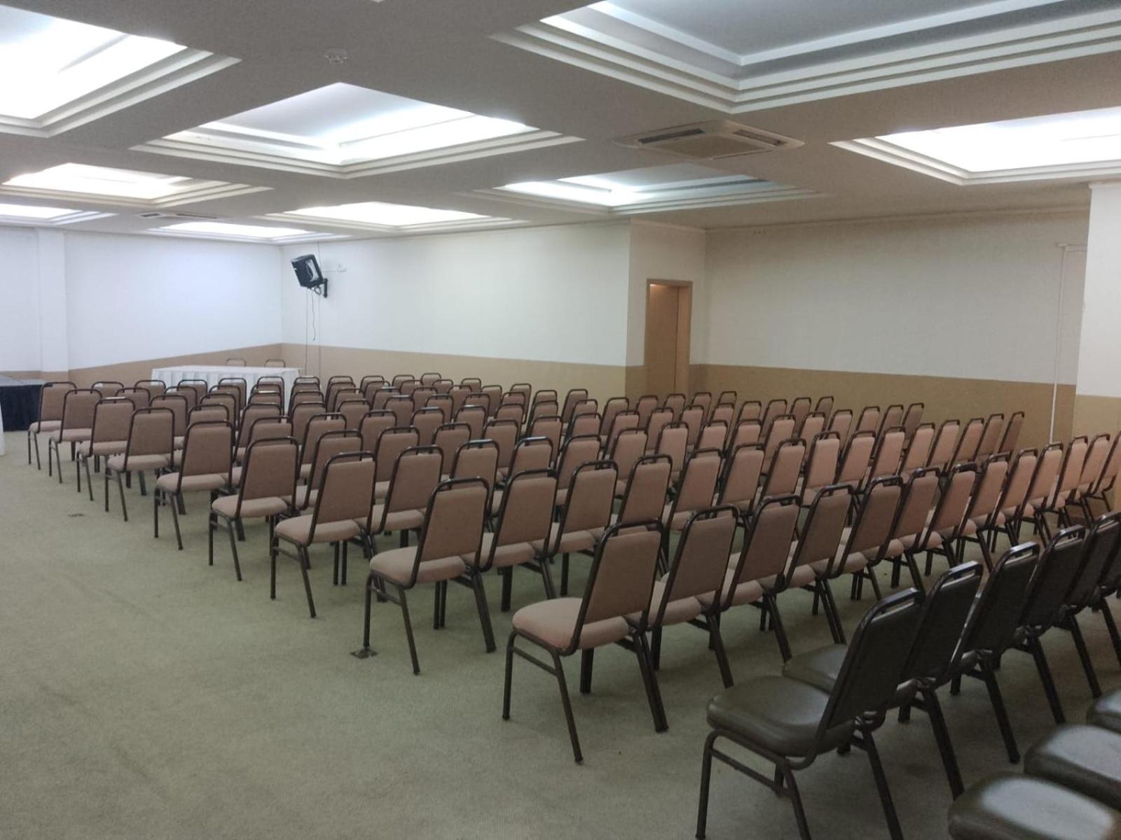 Astron Suítes Hotel São José dos Pinhais