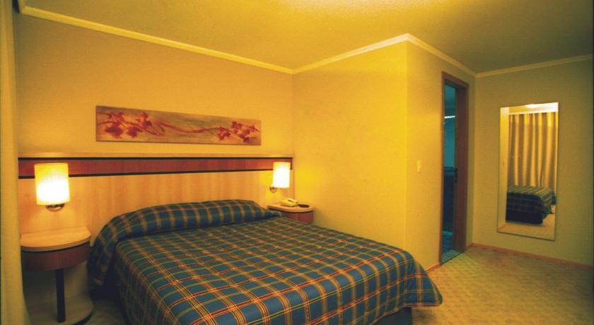 Astron Suítes 3* São José dos Pinhais